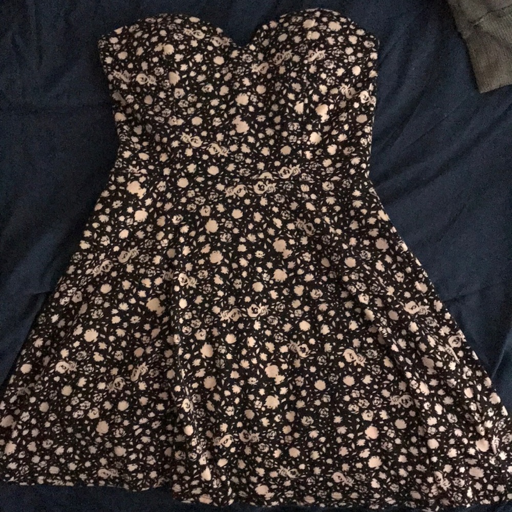 Mini stretchy floral dress